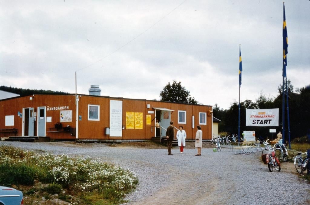 1970-1972 Öxnegårdsbaracken vid Granbäcks gård-x.jpg