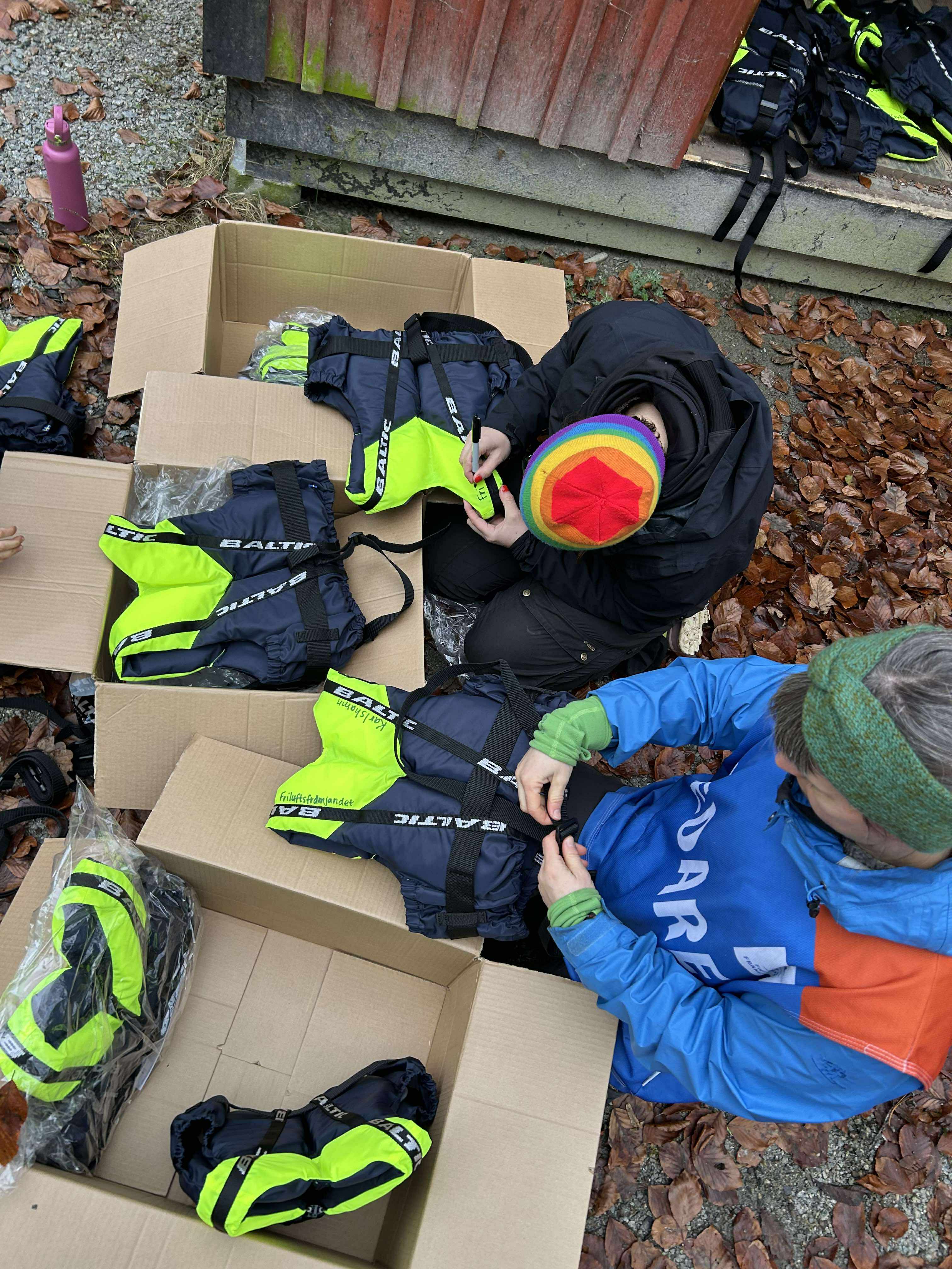 Sponsring flytvästar.jpg